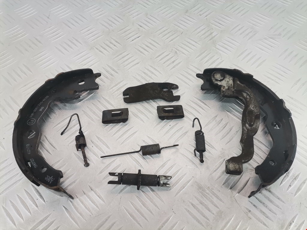 Механизм ручного тормоза Renault Koleos (2008-2016)