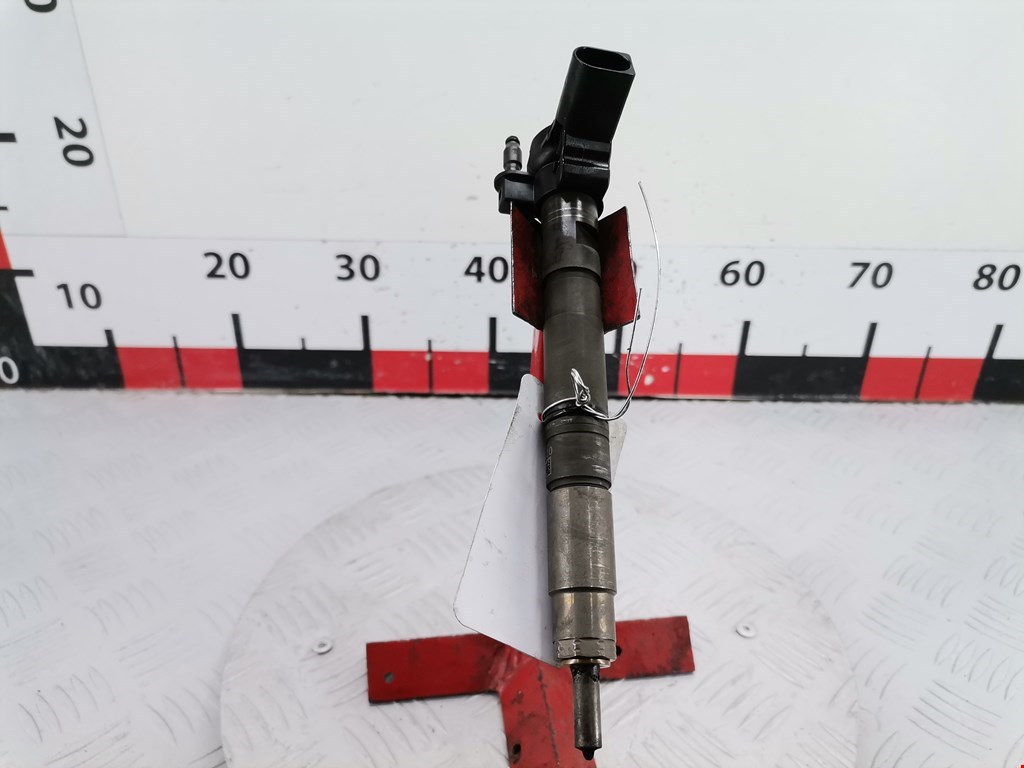 Форсунка дизельная электрическая VOLKSWAGEN Golf VI 2009-2012