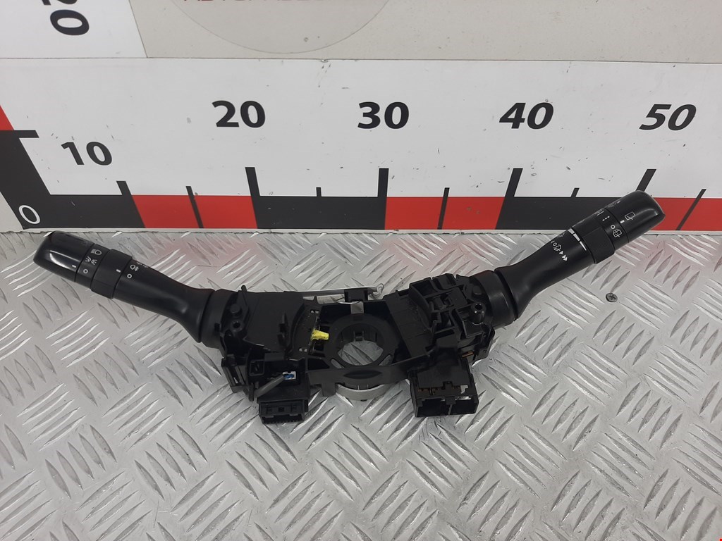 Переключатель стеклоочистителя TOYOTA Avensis 2009-2015