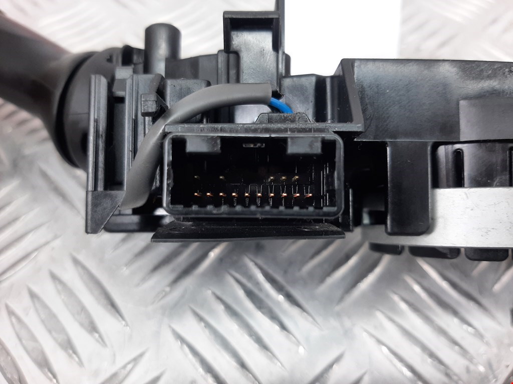 Переключатель стеклоочистителя TOYOTA Avensis 2009-2015