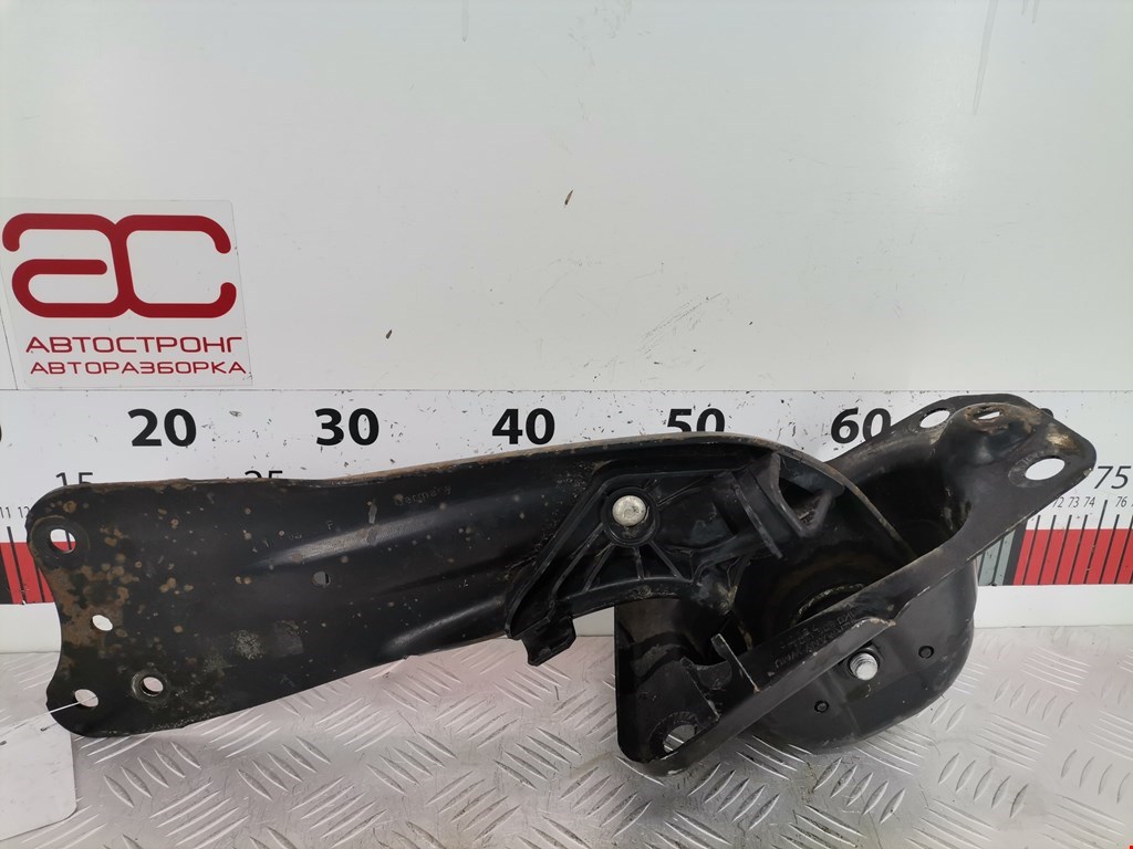 Рычаг задний правый VOLKSWAGEN Touran 2003-2010