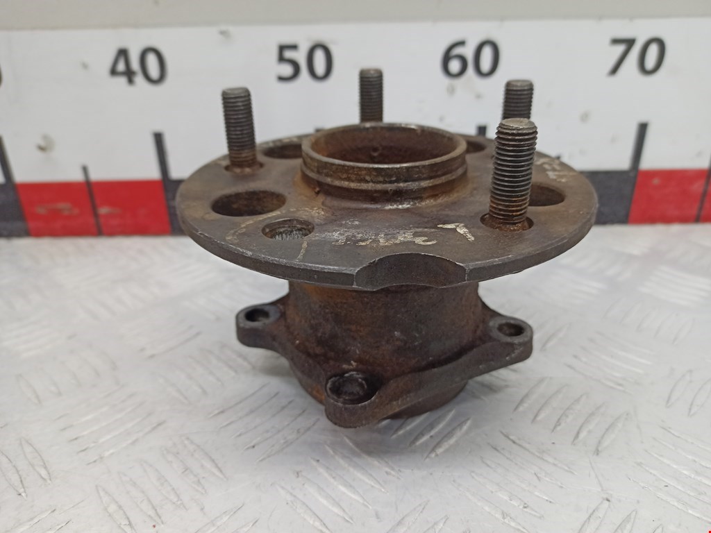 Ступица задняя правая TOYOTA RAV 4 XA20 2000-2005