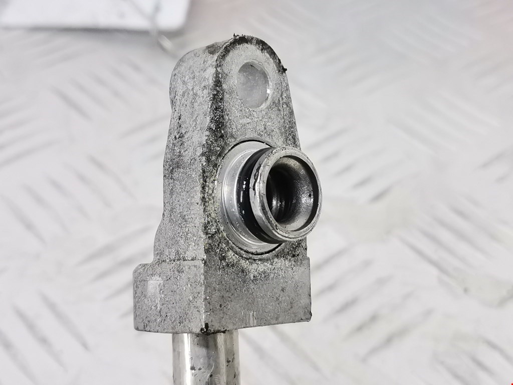 Трубка кондиционера TOYOTA Avensis 2009-2015