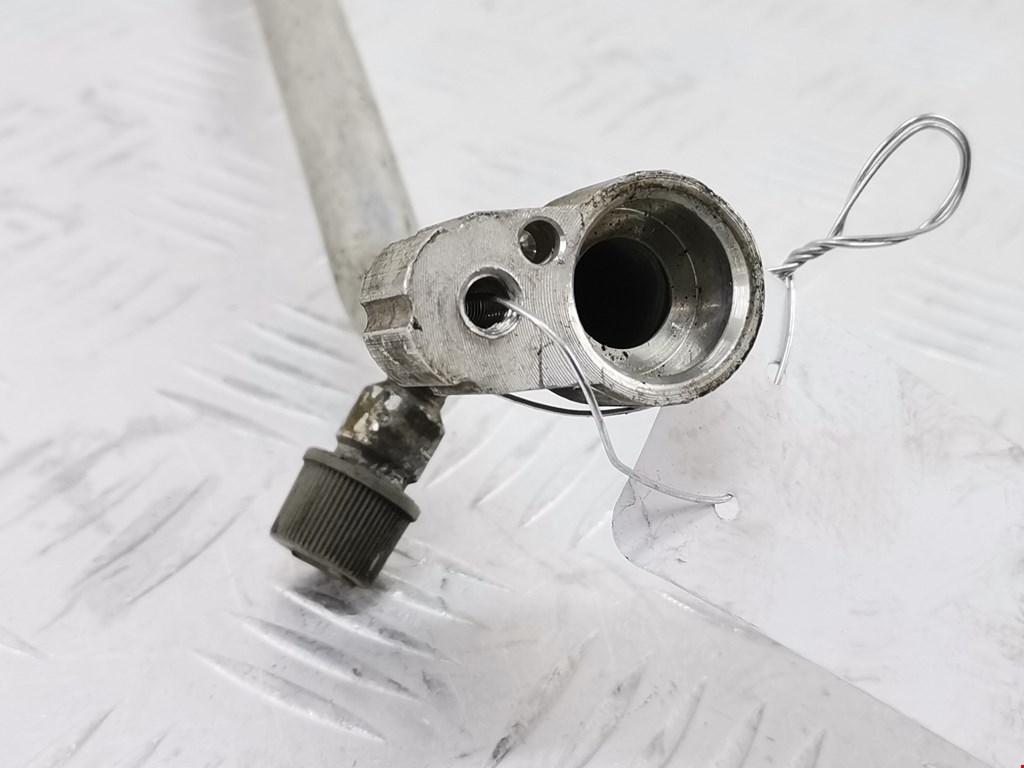 Трубка кондиционера TOYOTA Avensis 2009-2015