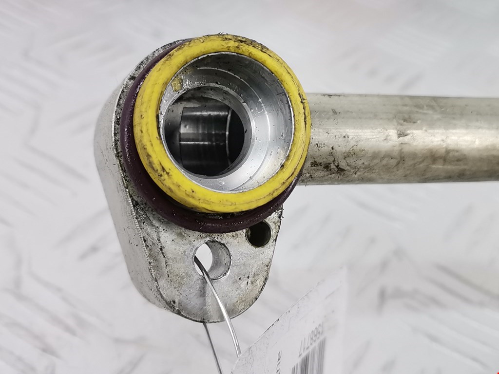 Трубка кондиционера BMW 3er F30/F31/F80 2011-2019
