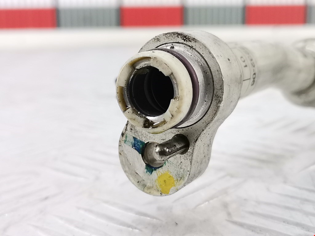 Трубка кондиционера BMW 3er F30/F31/F80 2011-2019