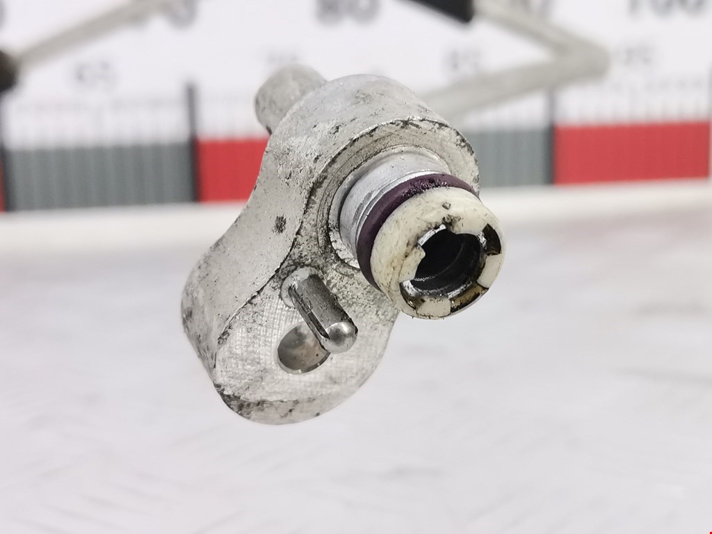 Трубка кондиционера BMW 3er F30/F31/F80 2011-2019