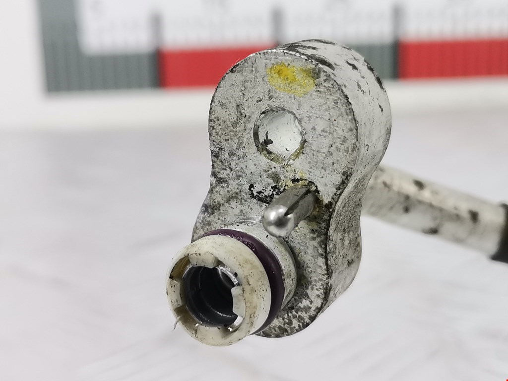 Трубка кондиционера BMW 3er F30/F31/F80 2011-2019