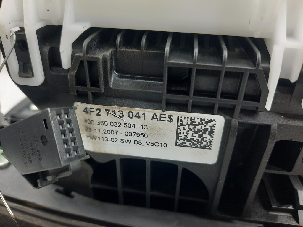 Кулиса (селектор) АКПП/МКПП в салоне AUDI A6 C6 2004-2010