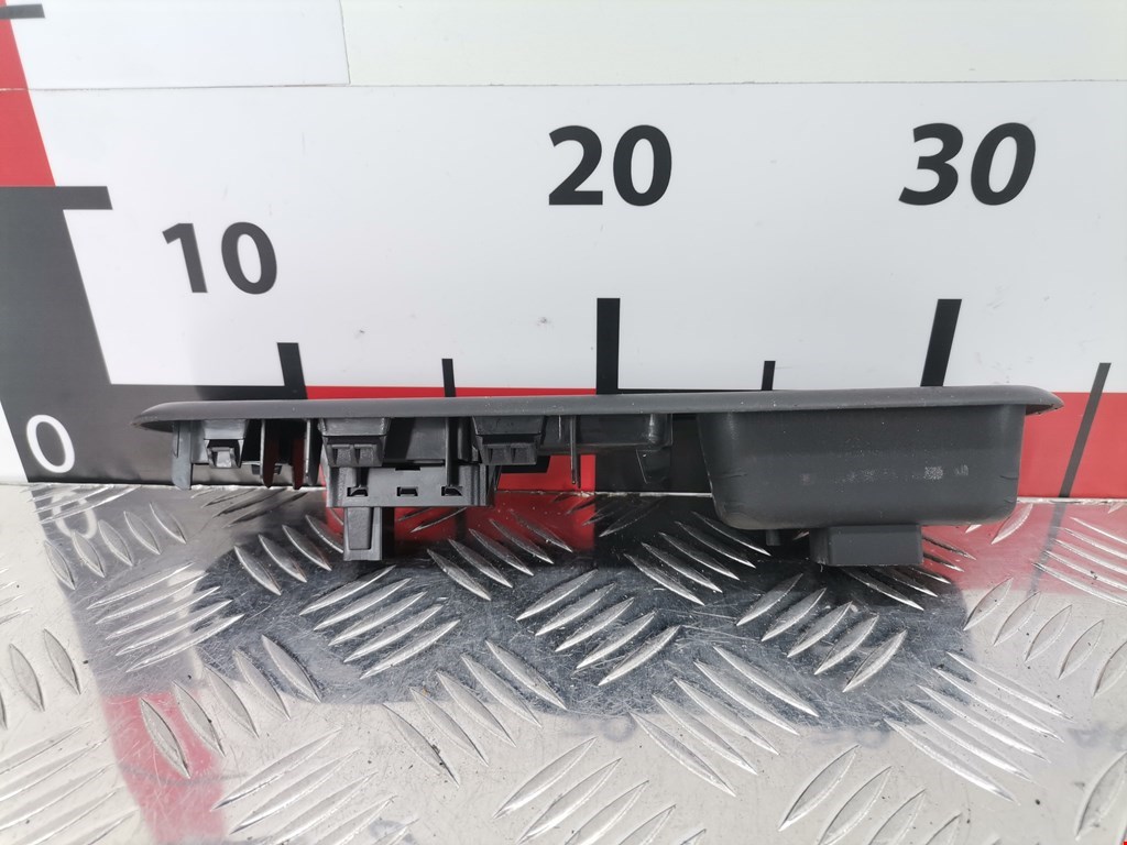 Кнопка стеклоподъемника PEUGEOT Partner 2008-2018