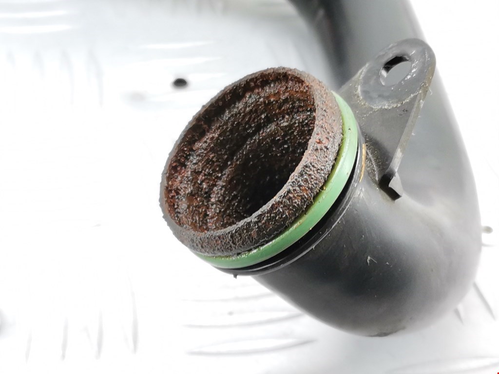 Патрубок AUDI Q7 I 2006-2015