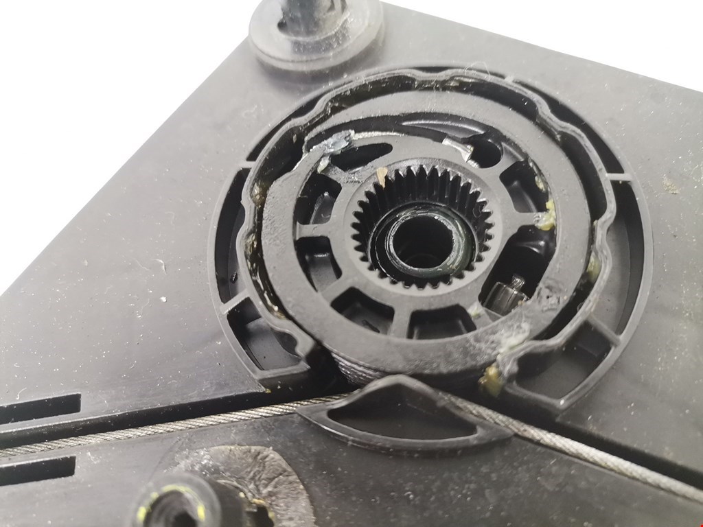 Стеклоподъемник задний правый VOLKSWAGEN Jetta VI 2011-2017