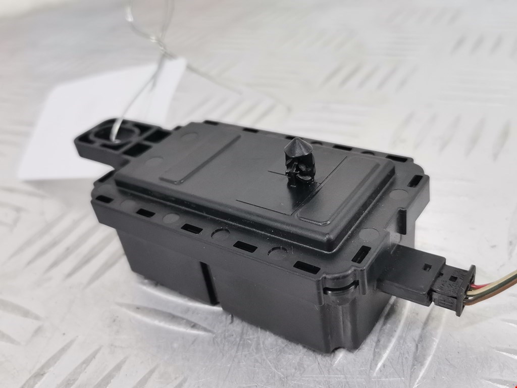 Блок комфорта BMW 3er F30/F31/F80 2011-2019