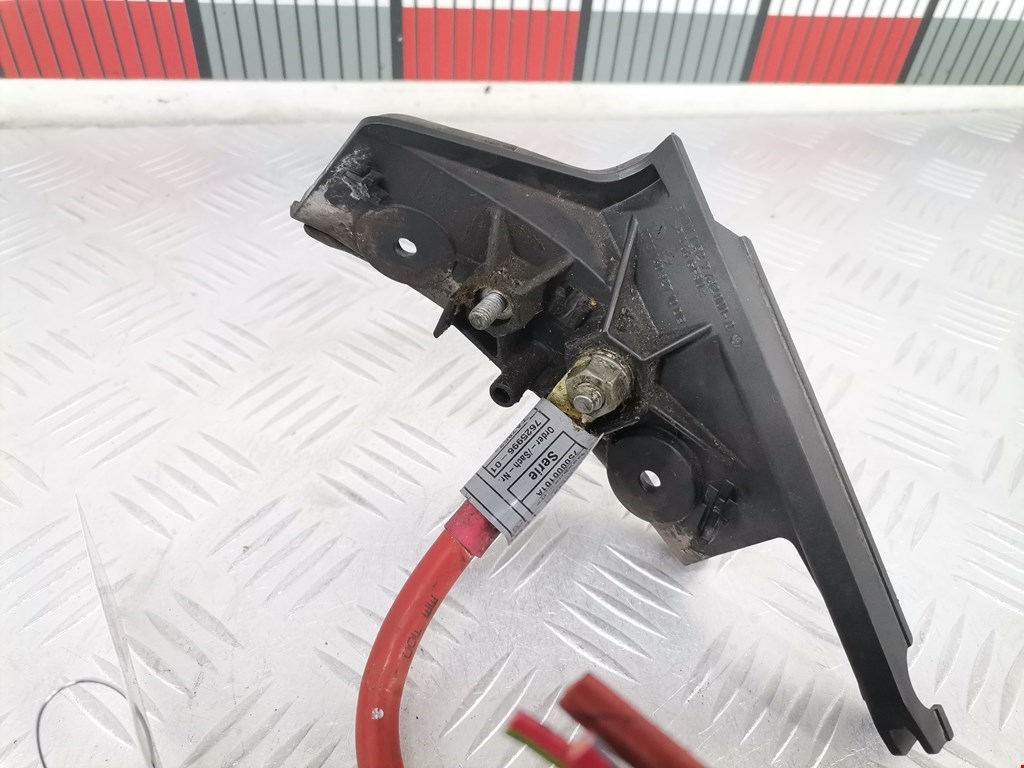 Датчик уровня в бачок омывателя BMW 3er F30/F31/F80 2011-2019