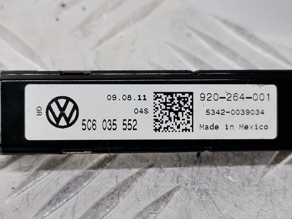 Усилитель антенны VOLKSWAGEN Jetta VI 2011-2017