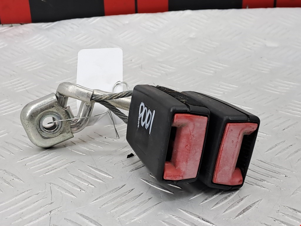 Замок ремня безопасности (преднатяжитель ремня безопасности) Volkswagen Passat 7 (2012-2015)