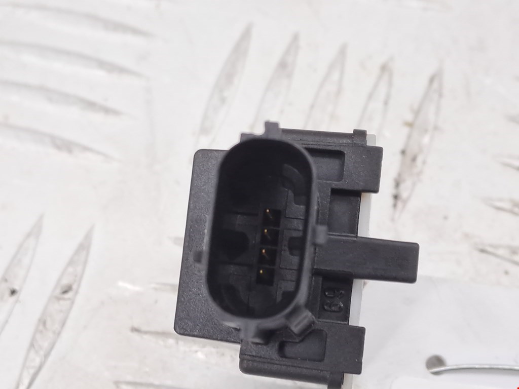 Датчик AIR BAG (подушек безопасности) TOYOTA Avensis 2009-2015