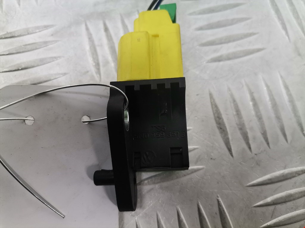 Датчик AIR BAG (подушек безопасности) VOLKSWAGEN Passat B7 2011-2015