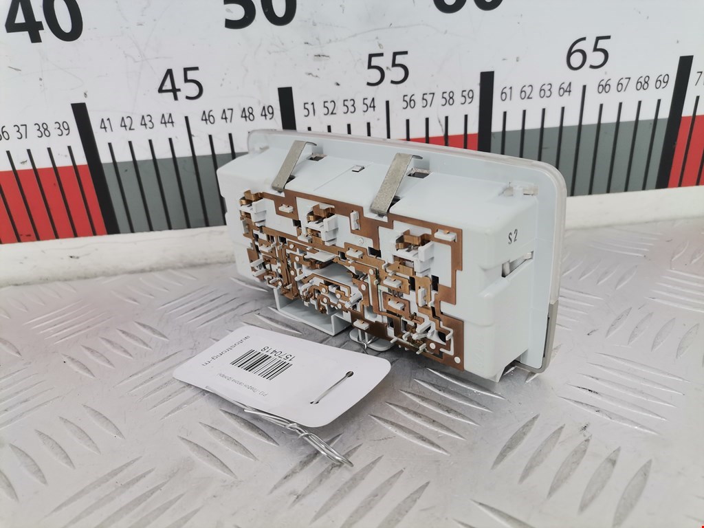 Плафон салонный (салона фонарь) CHEVROLET Orlando 2011-2015