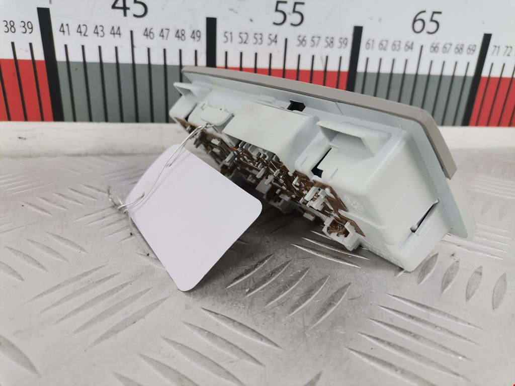 Плафон салонный (салона фонарь) CHEVROLET Orlando 2011-2015