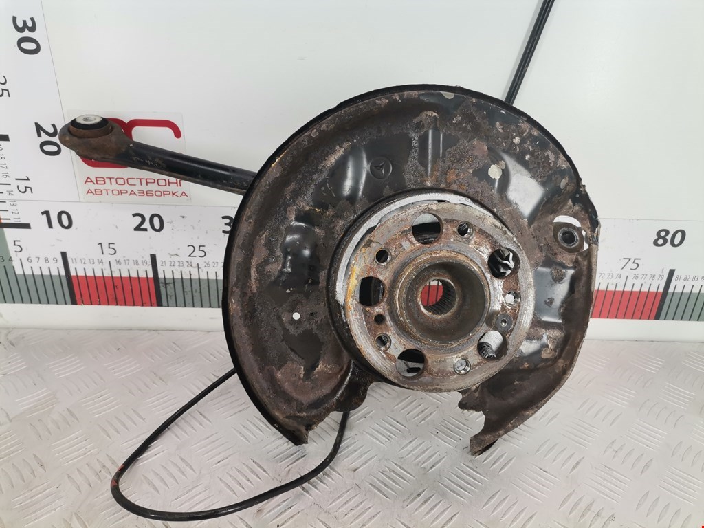 Ступица задняя правая MERCEDES-BENZ C-Class C-klasse W202 1993-2000