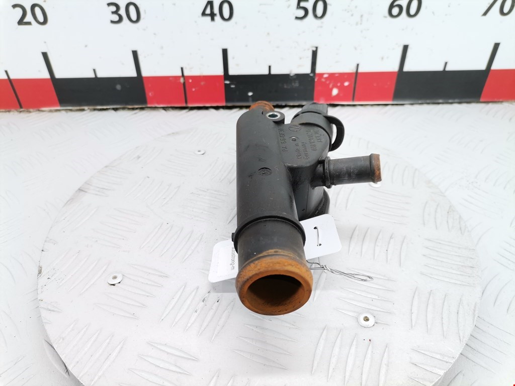 Тройник системы охлаждения SKODA Octavia A5 1Z- 2004-2013