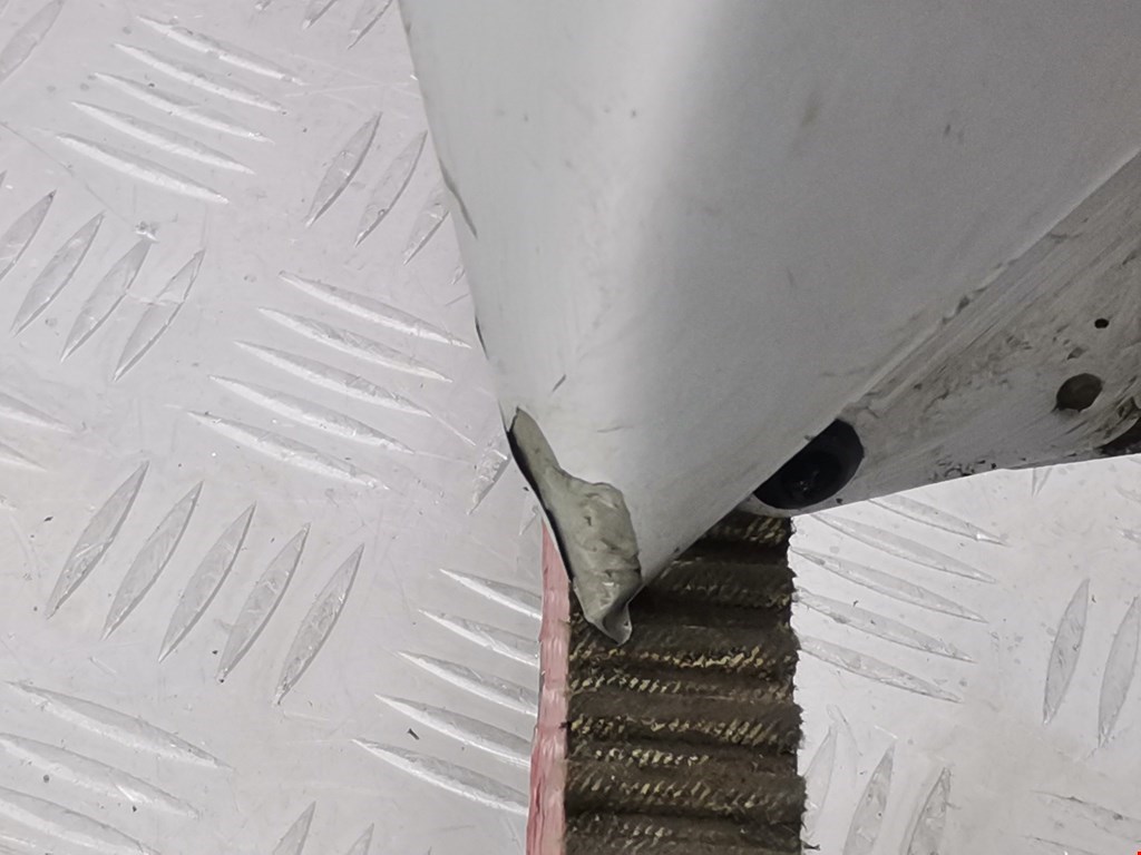 Крыло переднее правое RENAULT Laguna 2007-2015