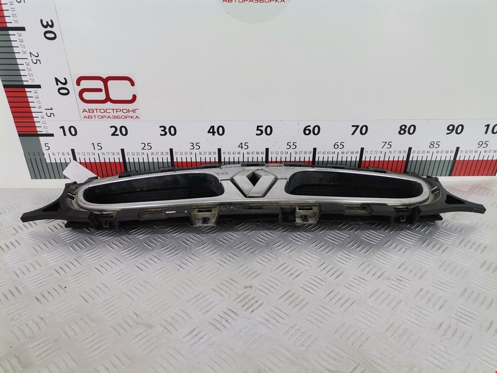 Решетка радиатора RENAULT Safrane 1992-2000