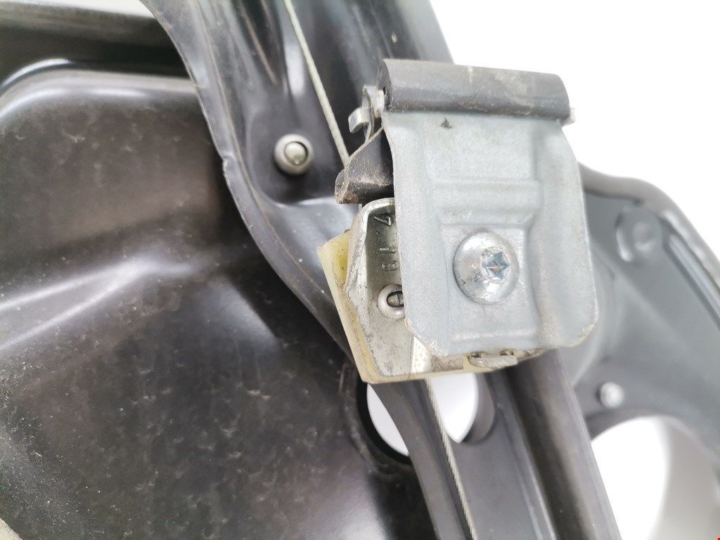 Стеклоподъемник передний правый VOLKSWAGEN Passat B7 2011-2015