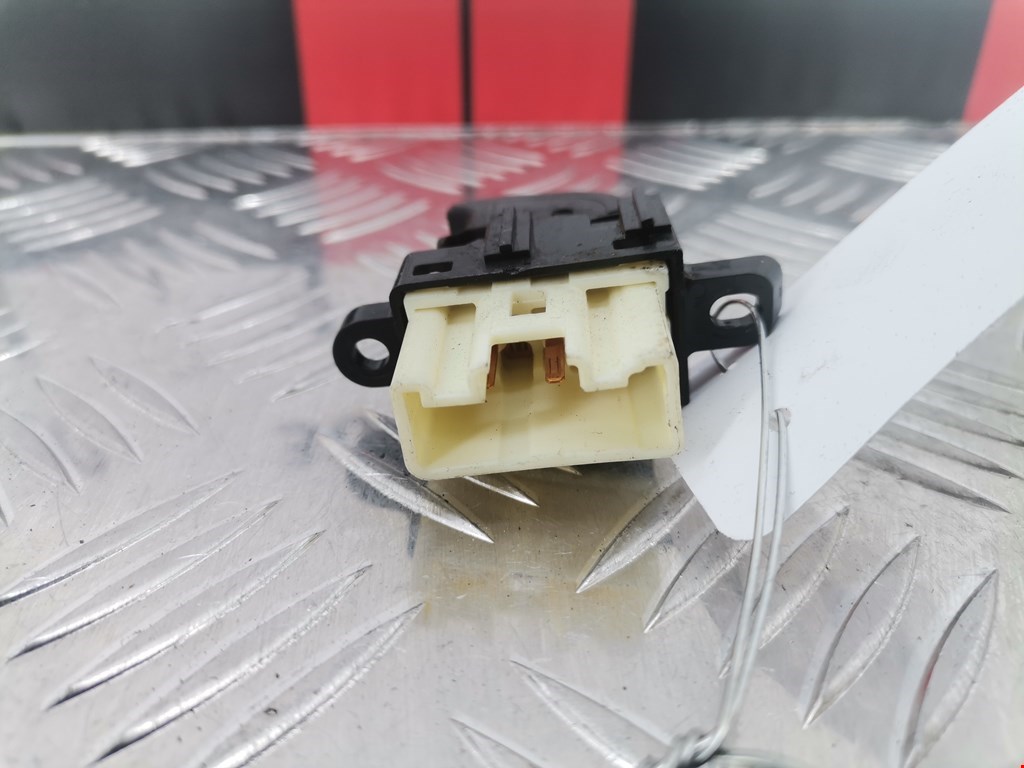 Кнопка стеклоподъемника MAZDA Mazda 6 GG 2000-2007