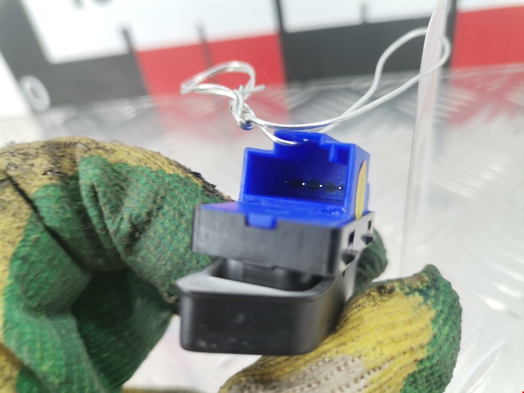 Кнопка центрального замка VOLKSWAGEN Passat B7 2011-2015