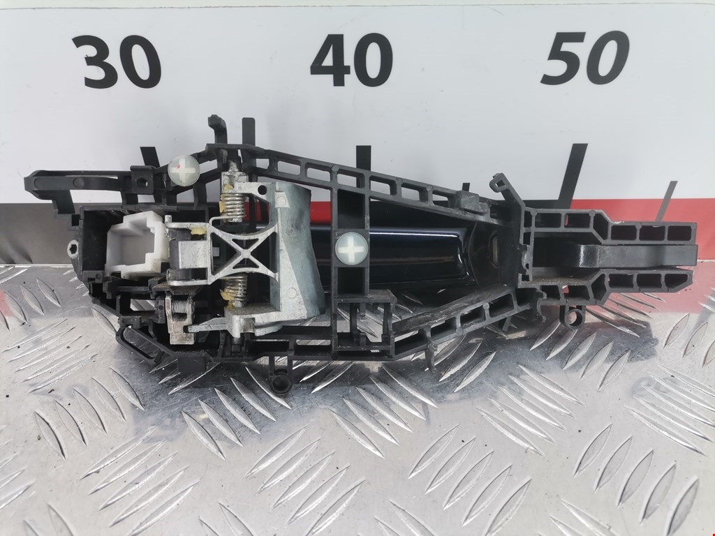 Ручка двери передней наружная левая BMW 3er F30/F31/F80 2011-2019