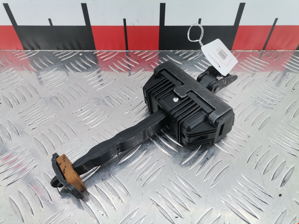 Ограничитель открывания двери BMW 5er 5 серия E60/E61 2003-2010