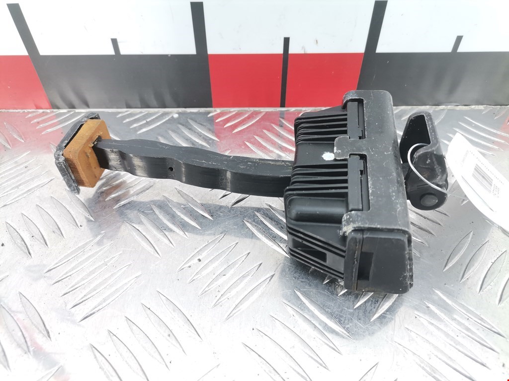 Ограничитель открывания двери BMW 5er 5 серия E60/E61 2003-2010