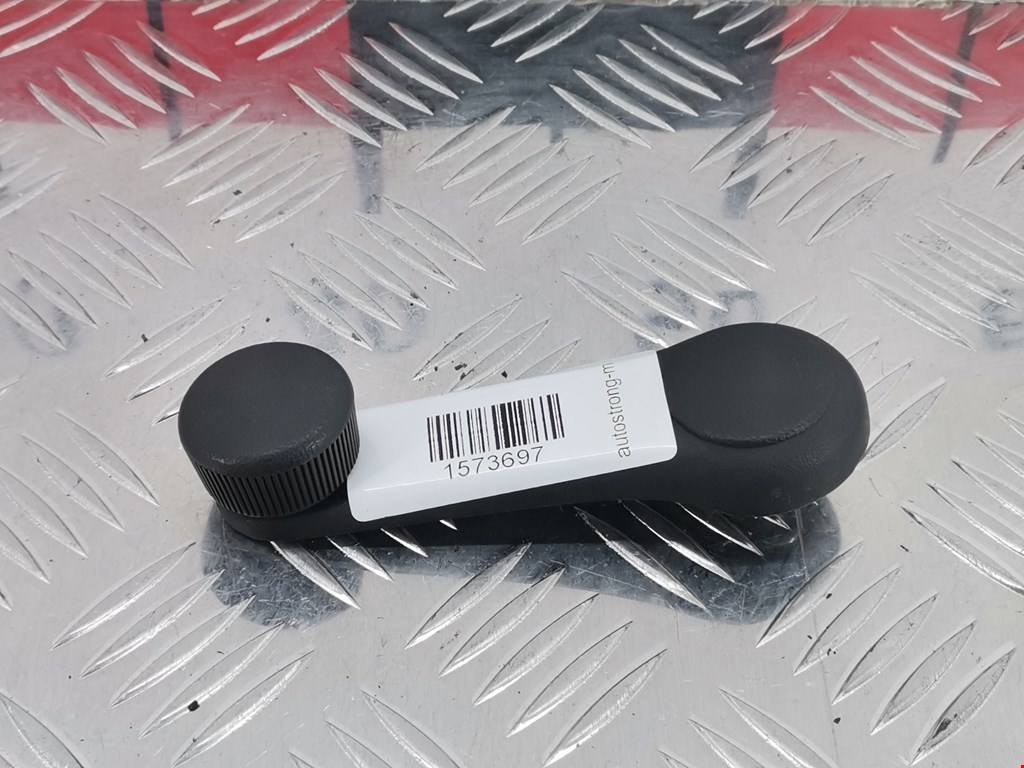 Ручка стеклоподъемника HYUNDAI i30 2007-2012