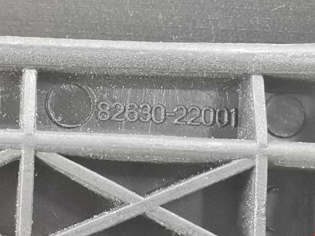 Ручка стеклоподъемника HYUNDAI i30 2007-2012