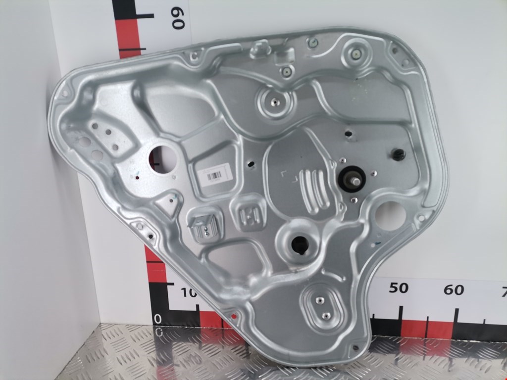 Стеклоподъемник задний левый HYUNDAI i30 2007-2012