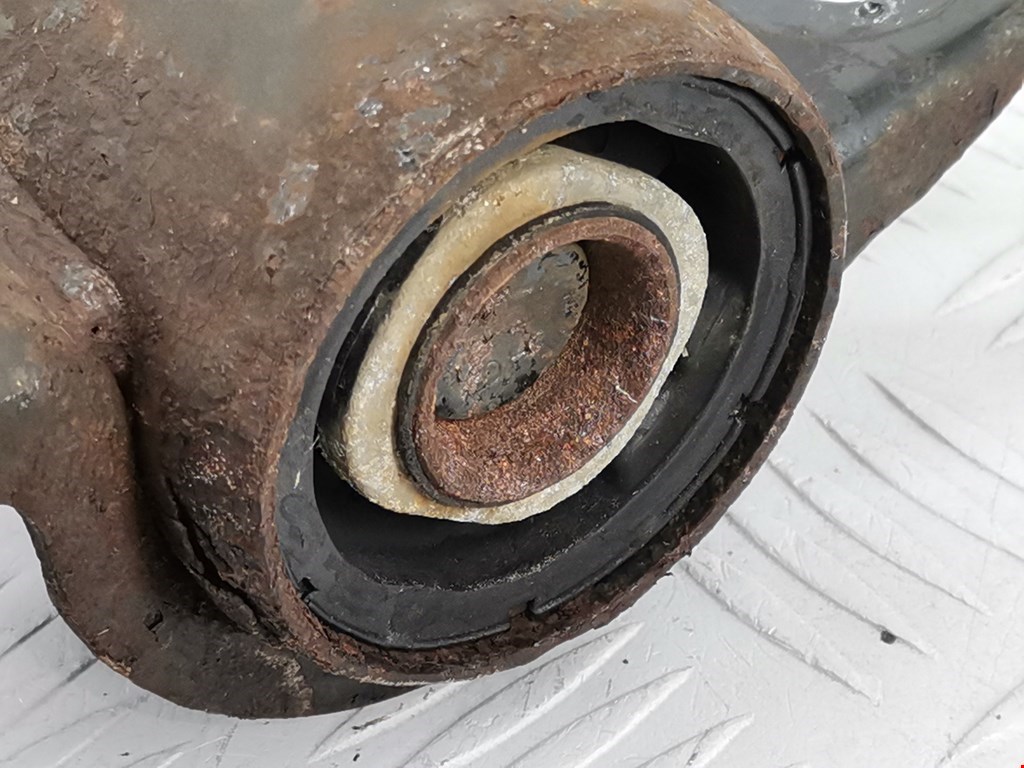 Рычаг передний правый FORD Focus I 1998-2005