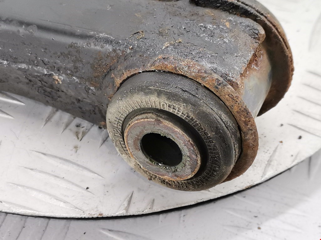 Рычаг передний левый VOLVO C30 2006-2013