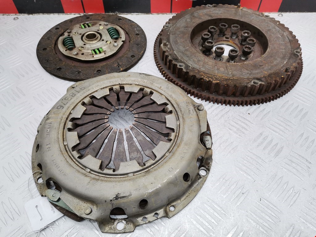 Маховик (демпфер сцепления) VOLVO V40 I 1995-2004