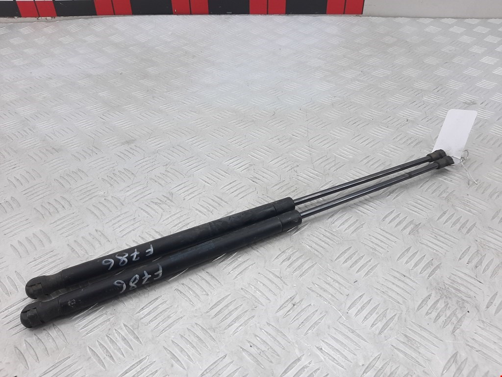 Амортизатор крышки (двери) багажника SEAT Ibiza 2002-2008