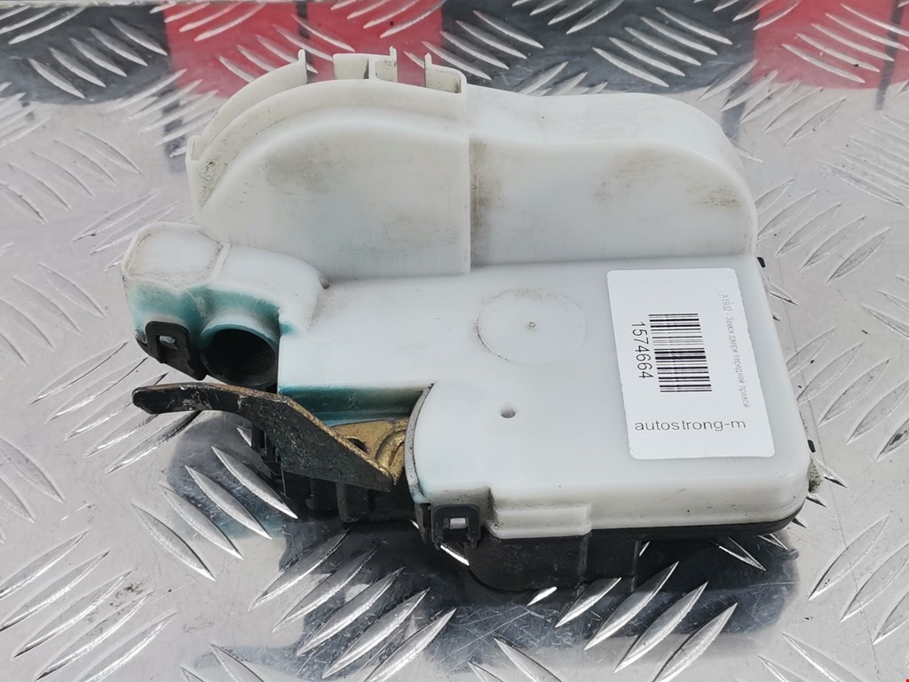 Замок двери передней правой VOLKSWAGEN Golf III 1991-1997