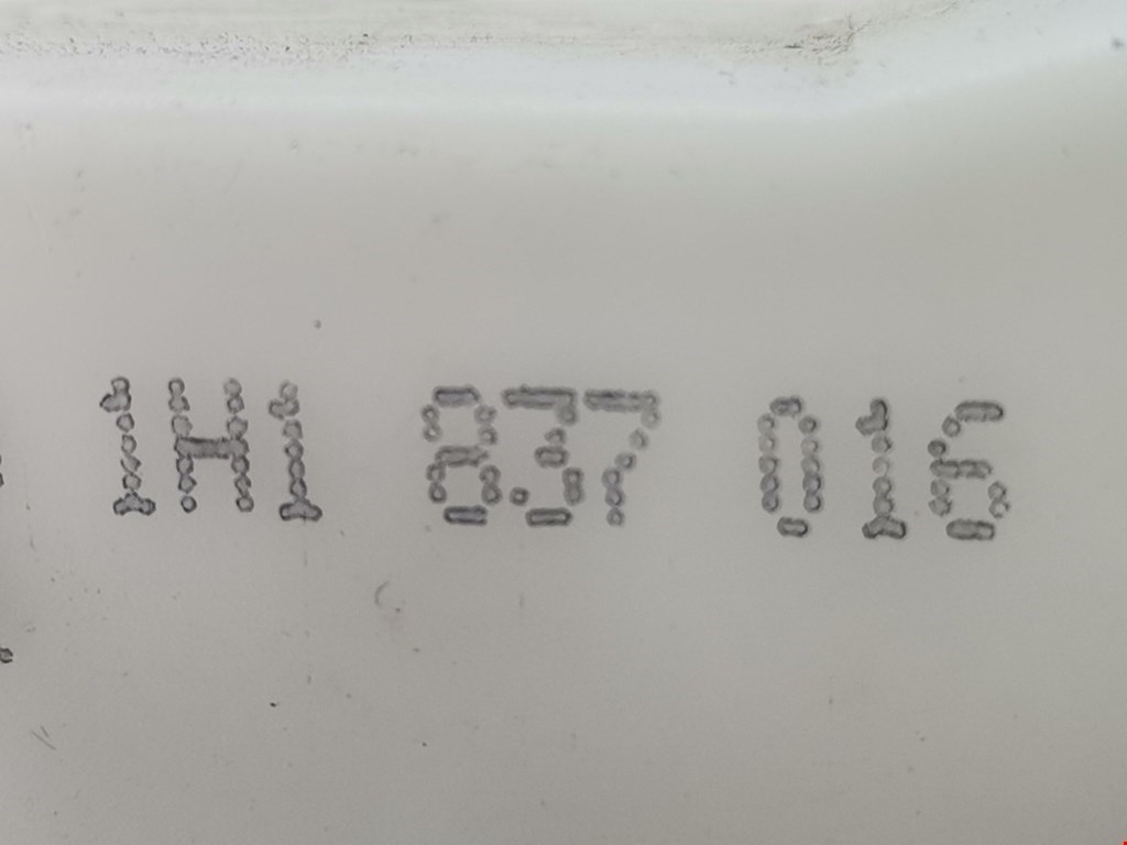 Замок двери передней правой VOLKSWAGEN Golf III 1991-1997