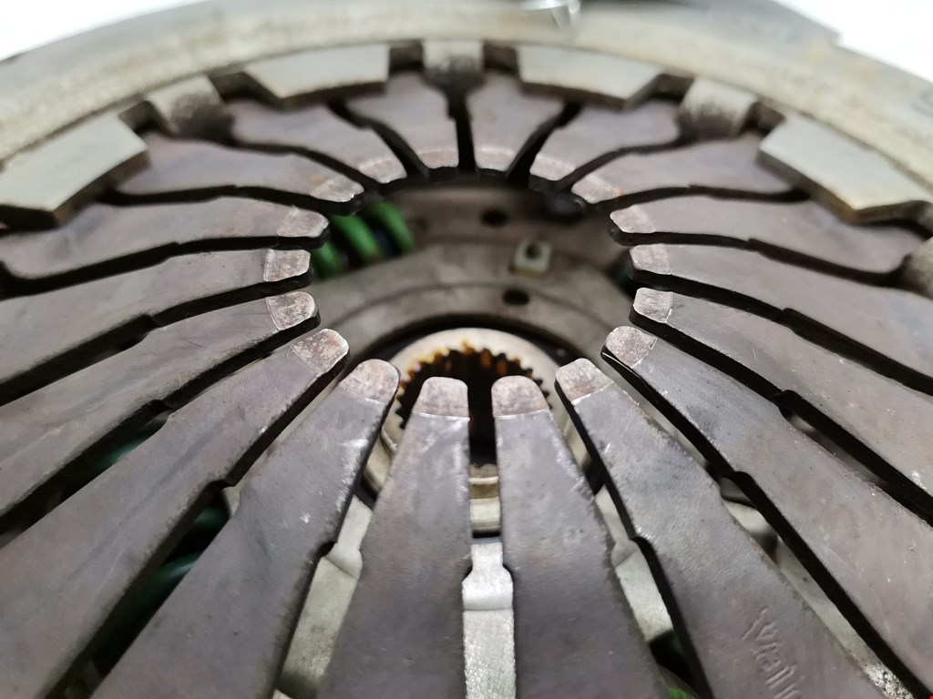 Маховик (демпфер сцепления) VOLVO V40 I 1995-2004