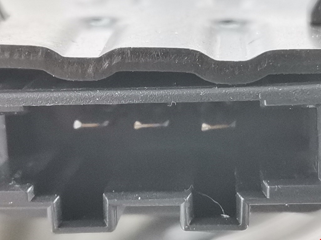 Моторчик стеклоочистителя задний VOLKSWAGEN Caddy II 1995-2004