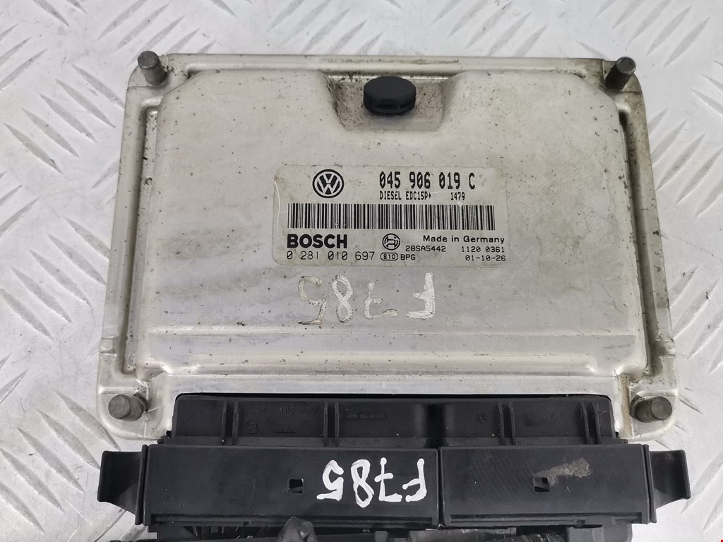 Блок управления двигателя (ЭБУ) VOLKSWAGEN Polo IV 2001-2009