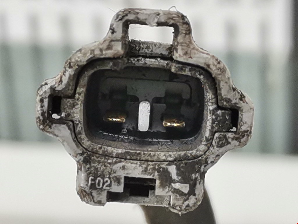 Датчик ABS передний левый TOYOTA Avensis 2009-2015