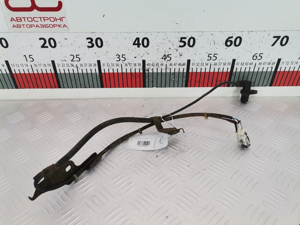 Датчик ABS передний левый TOYOTA Avensis 2009-2015