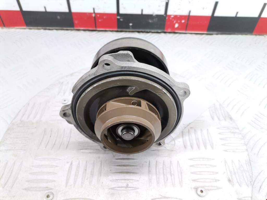 Насос водяной (помпа) AUDI 80 B4 1991-1996