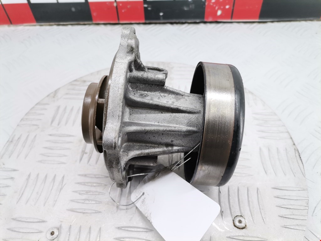 Насос водяной (помпа) AUDI 80 B4 1991-1996